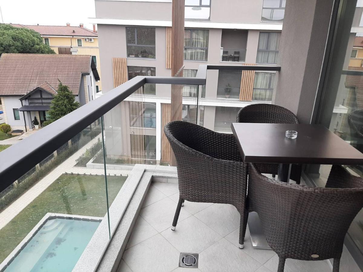 Апаратамент Deluxe1 Apartment Св. Св. Константин и Елена Екстериор снимка