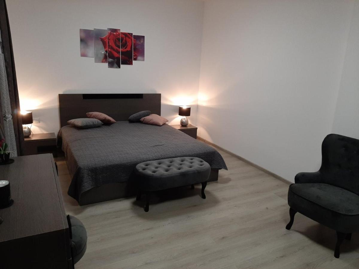 Апаратамент Deluxe1 Apartment Св. Св. Константин и Елена Екстериор снимка